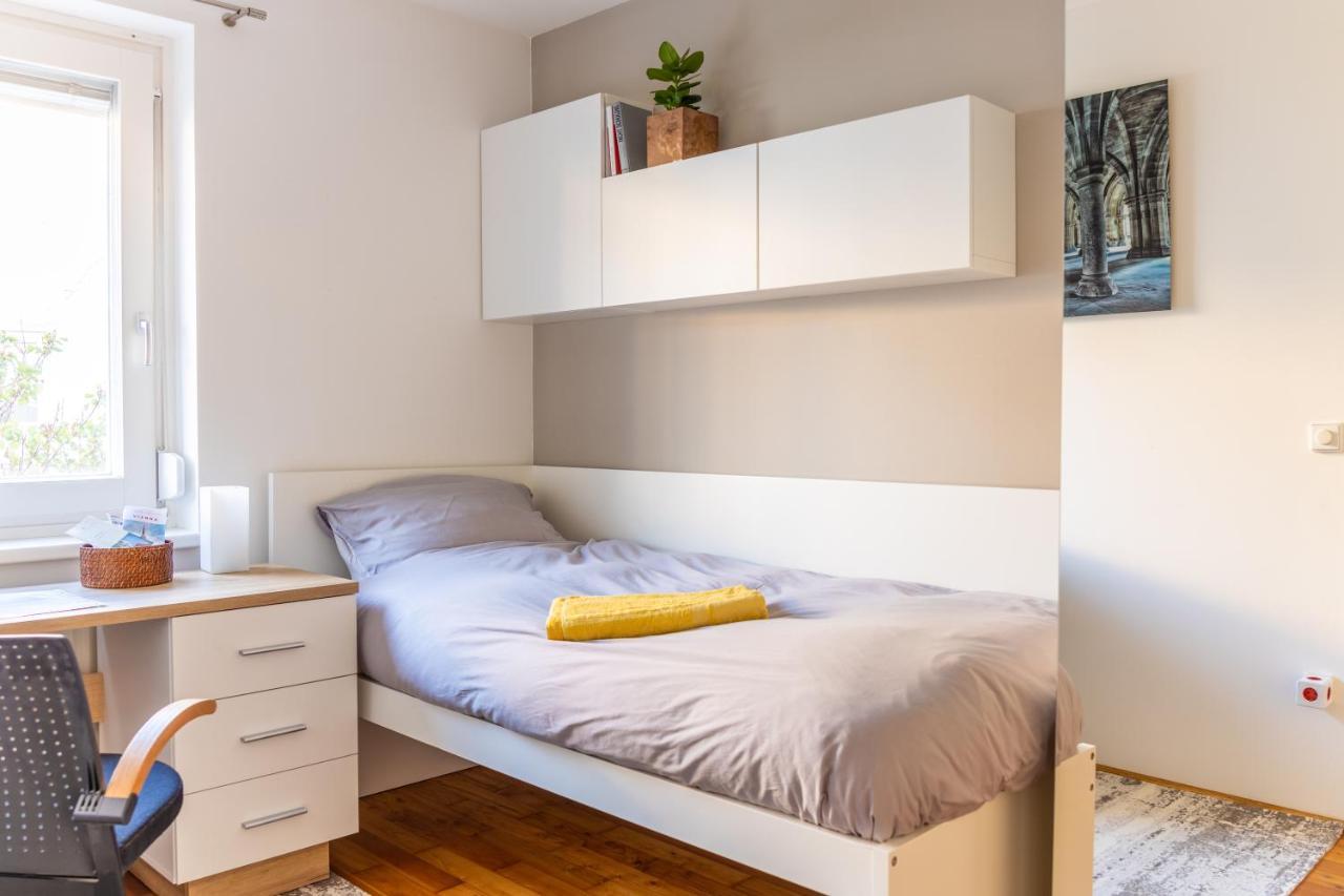 Town House Near Metro & Vienna City Center מראה חיצוני תמונה