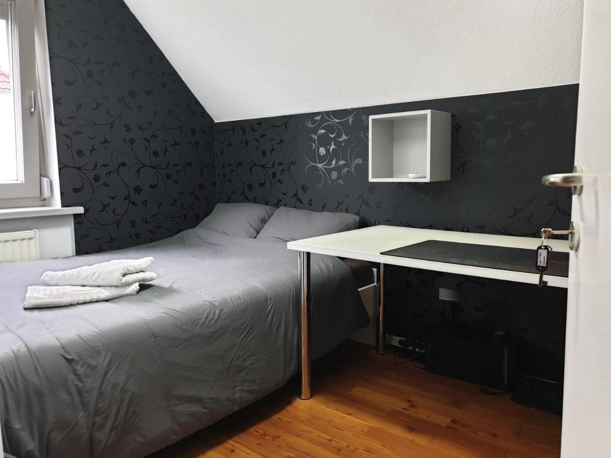 Town House Near Metro & Vienna City Center מראה חיצוני תמונה