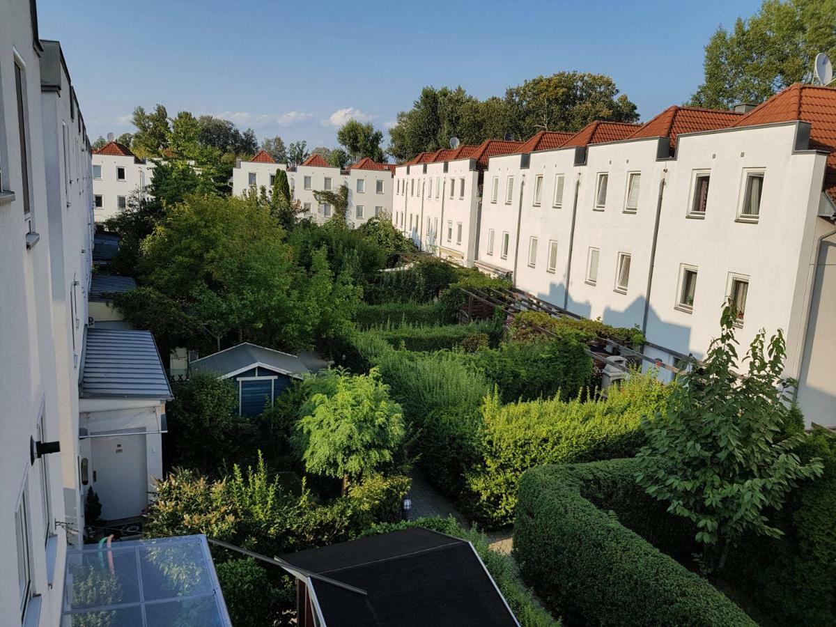 Town House Near Metro & Vienna City Center מראה חיצוני תמונה